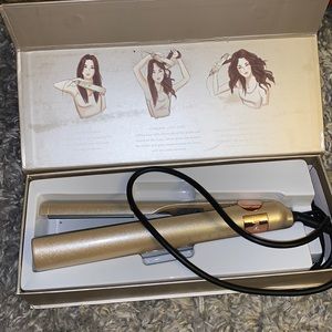 TYME flat iron